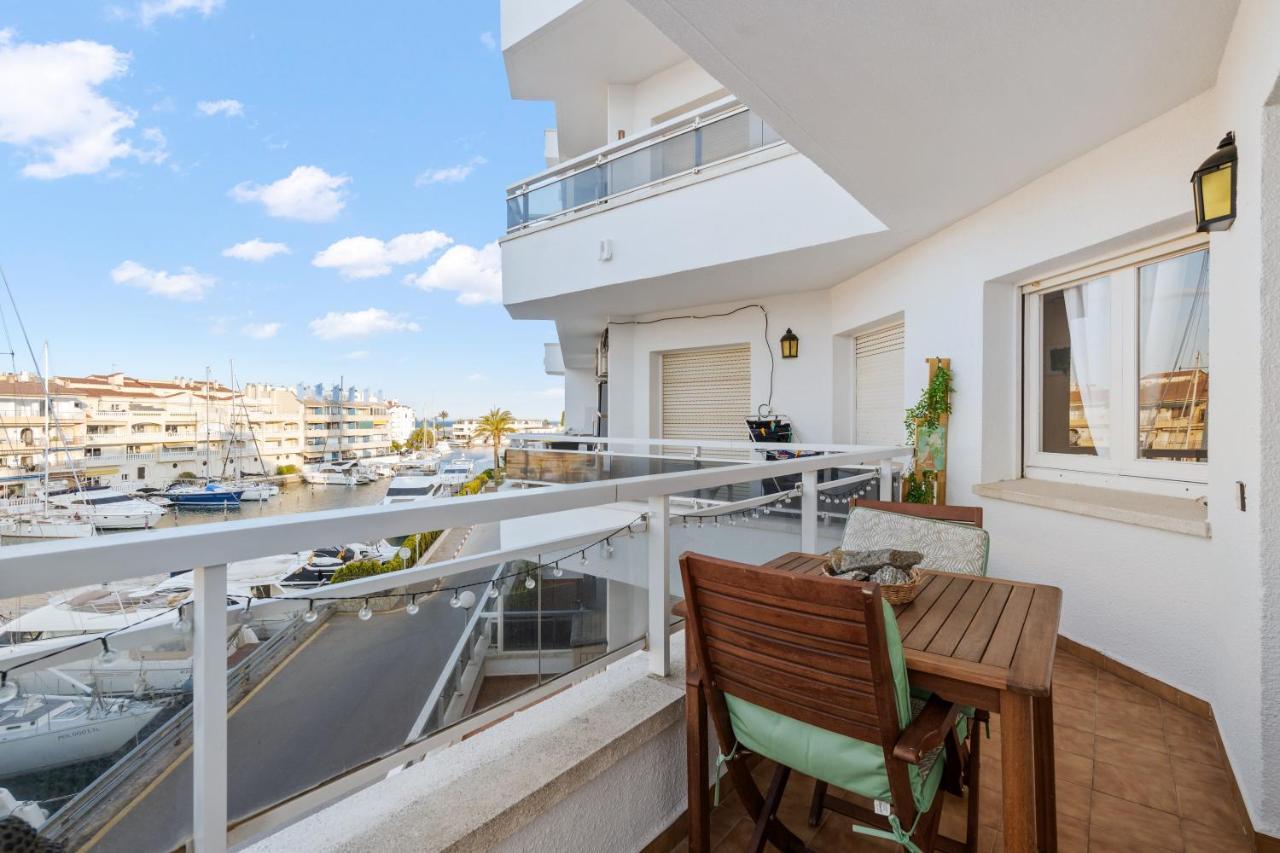 Welcs Apartamento 055 Emp Con Terraza Y Vistas Al Canal Empuriabrava Buitenkant foto